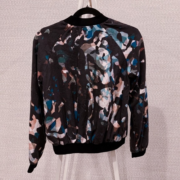 French connection bomber jacket - Picture 3 of 5